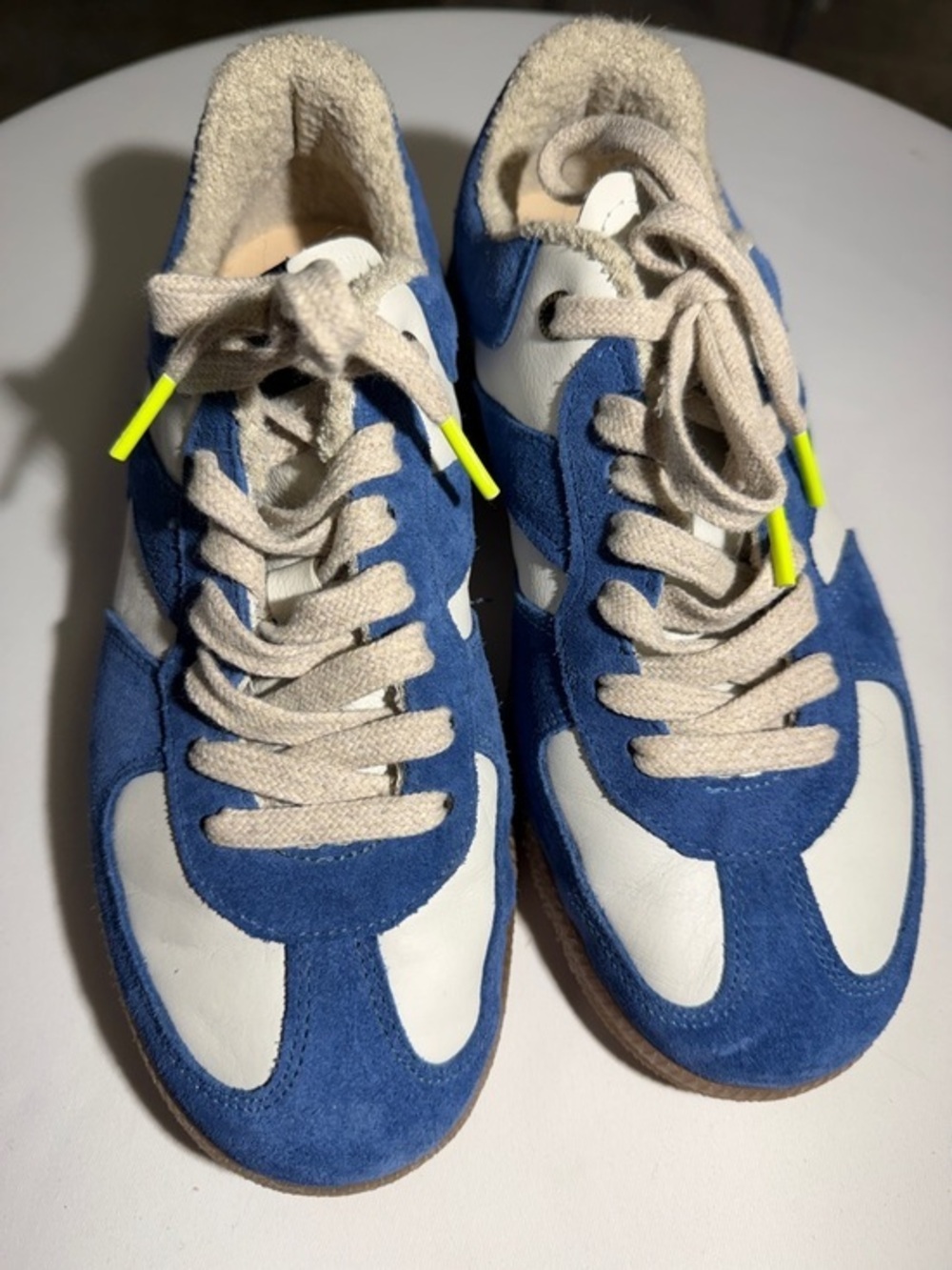 VERBENAS NWOT Women's Blue and White Sneakers
Made in Spain Size 39 US 8
